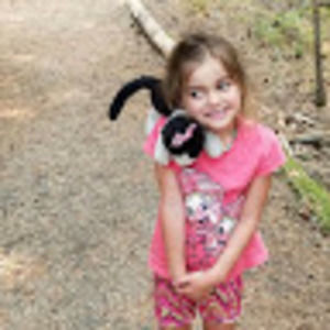 Meet your Posher, Stephanie